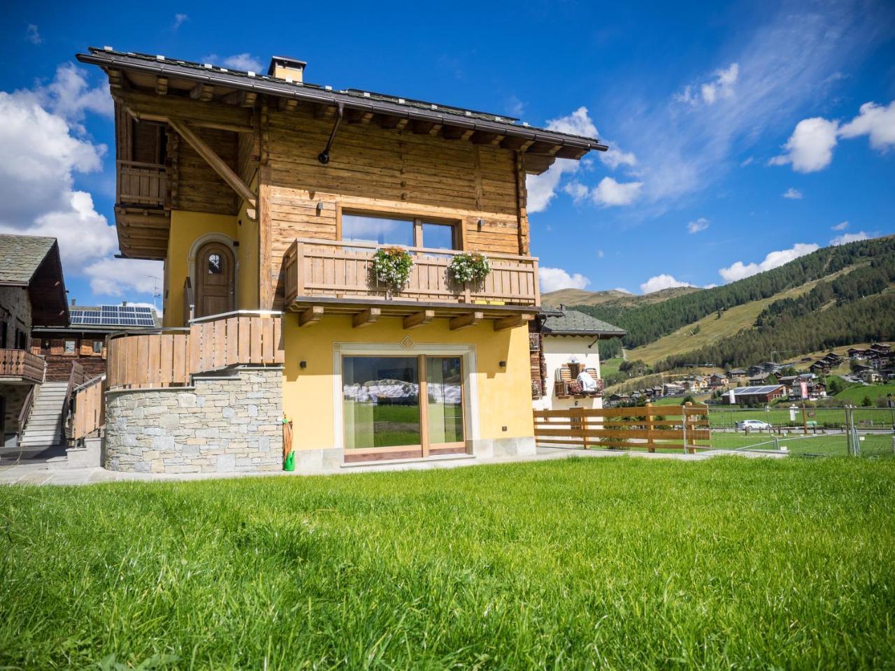 Chalet 4 Stagioni Livigno Exterior photo